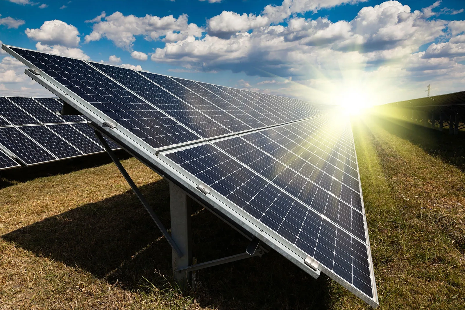 Aplicação de estrutura de montagem para painéis solares