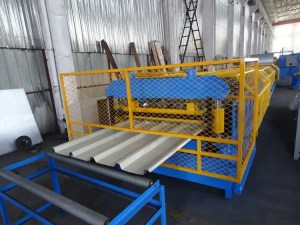 Trimdek Roll Forming Machine