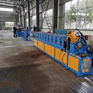 machine de profilage à rouleaux en U Ligne de production complète de profileuses à rouleaux pour profilés en U en fonctionnement