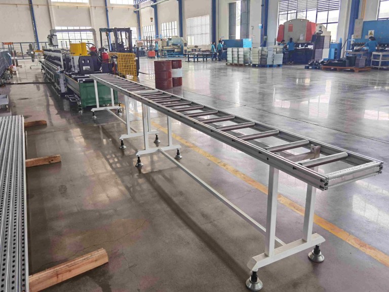 machine de profilage à rouleaux pour profilés de support solaire